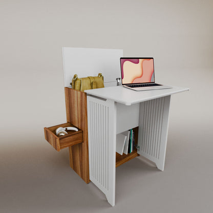 Valeria's Desk
