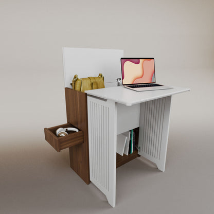 Valeria's Desk
