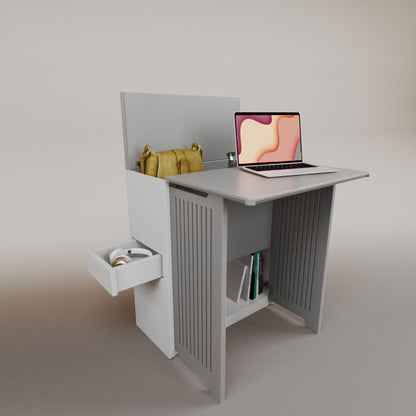 Valeria's Desk