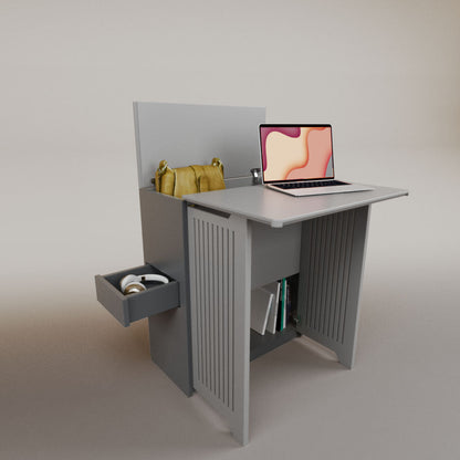 Valeria's Desk