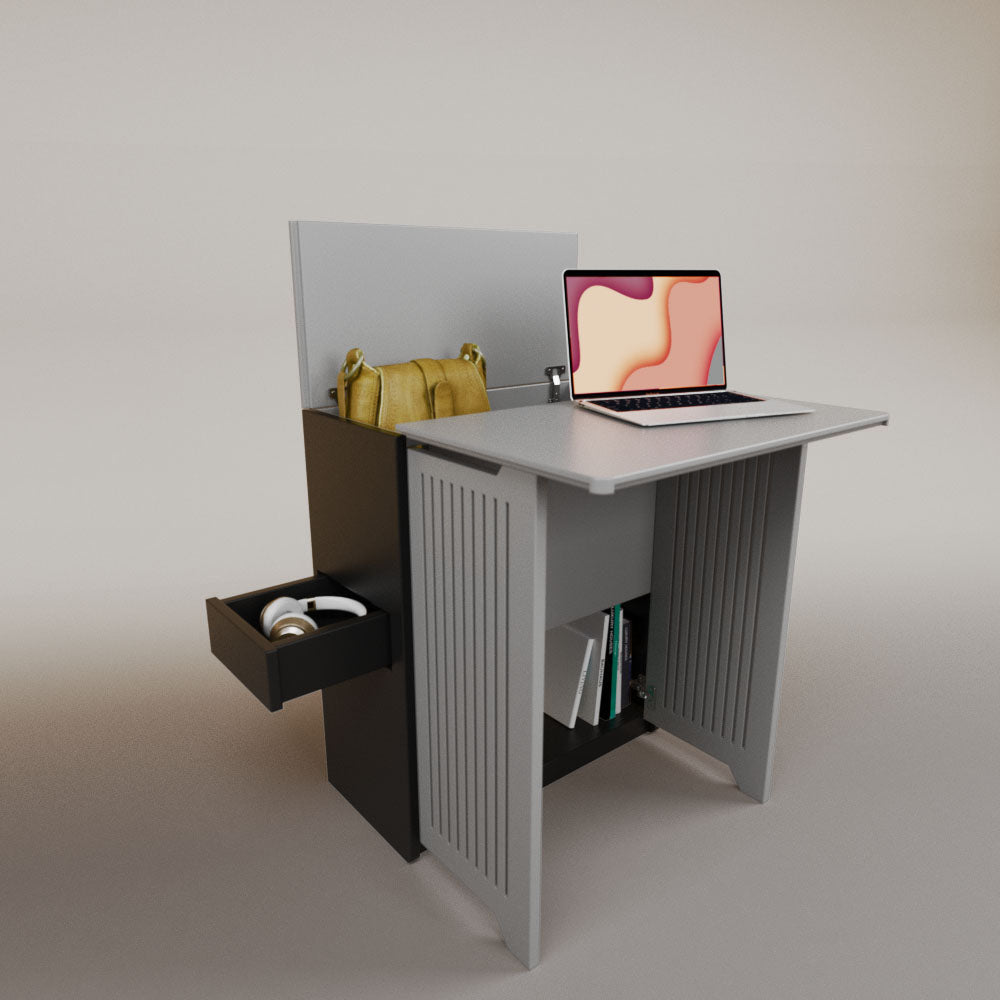 Valeria's Desk