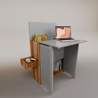 Valeria's Desk