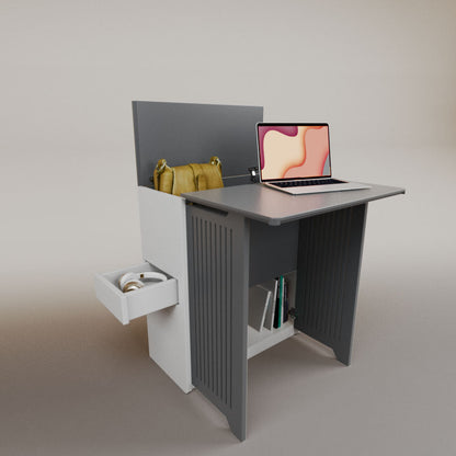 Valeria's Desk