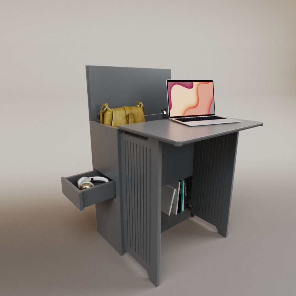 Valeria's Desk
