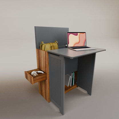 Valeria's Desk