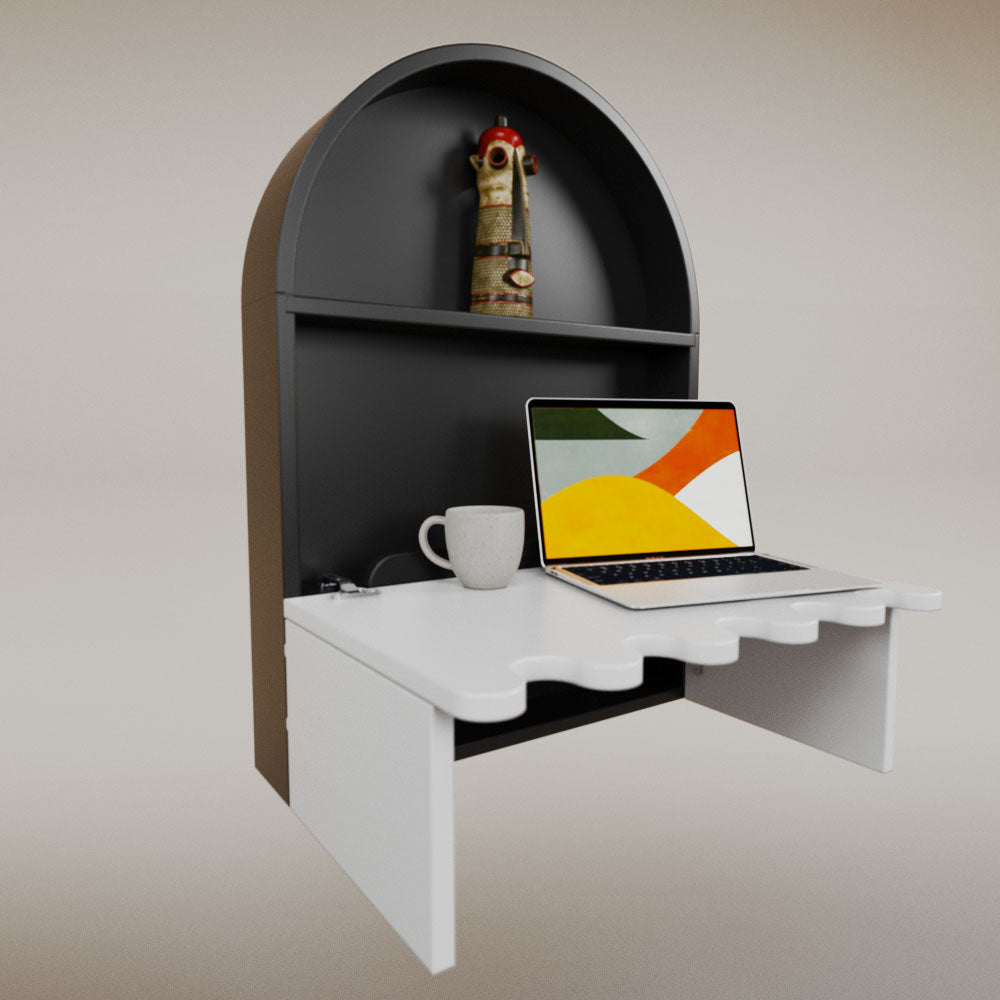 Luisa Redondo Desk