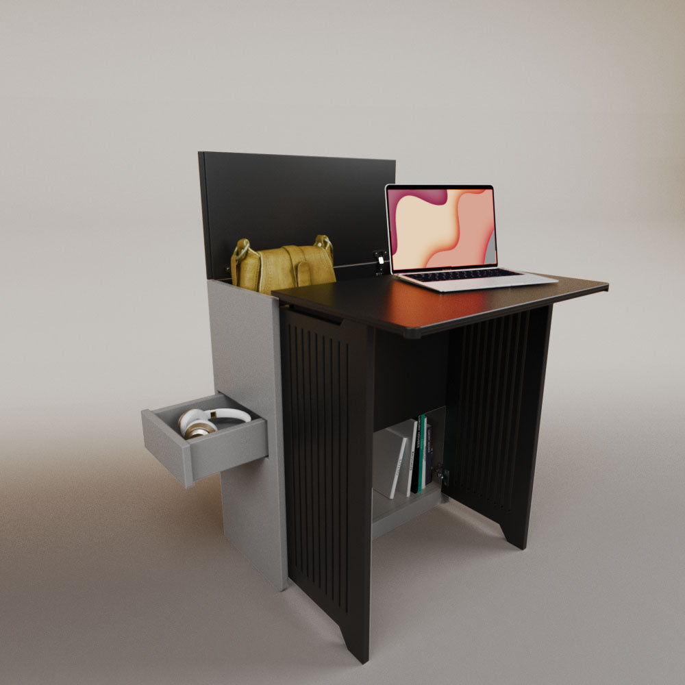 Valeria's Desk
