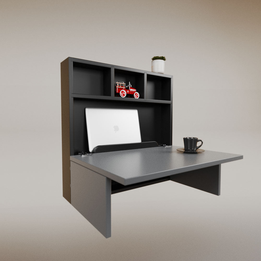 Luisa Cuadrado Desk