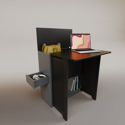 Valeria's Desk