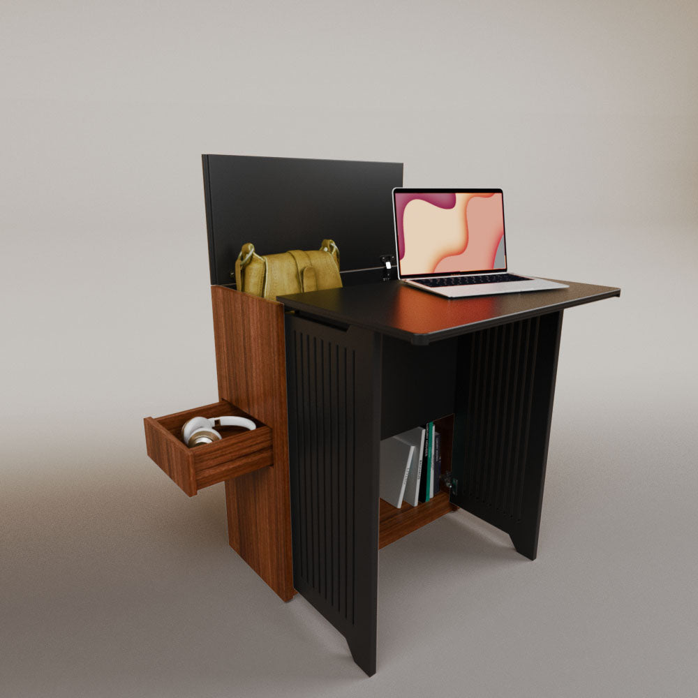 Valeria's Desk