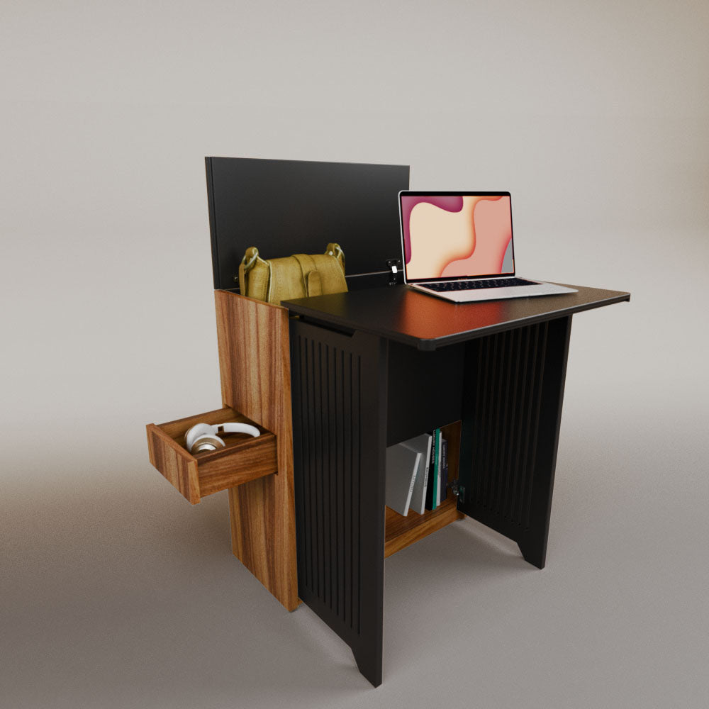 Valeria's Desk