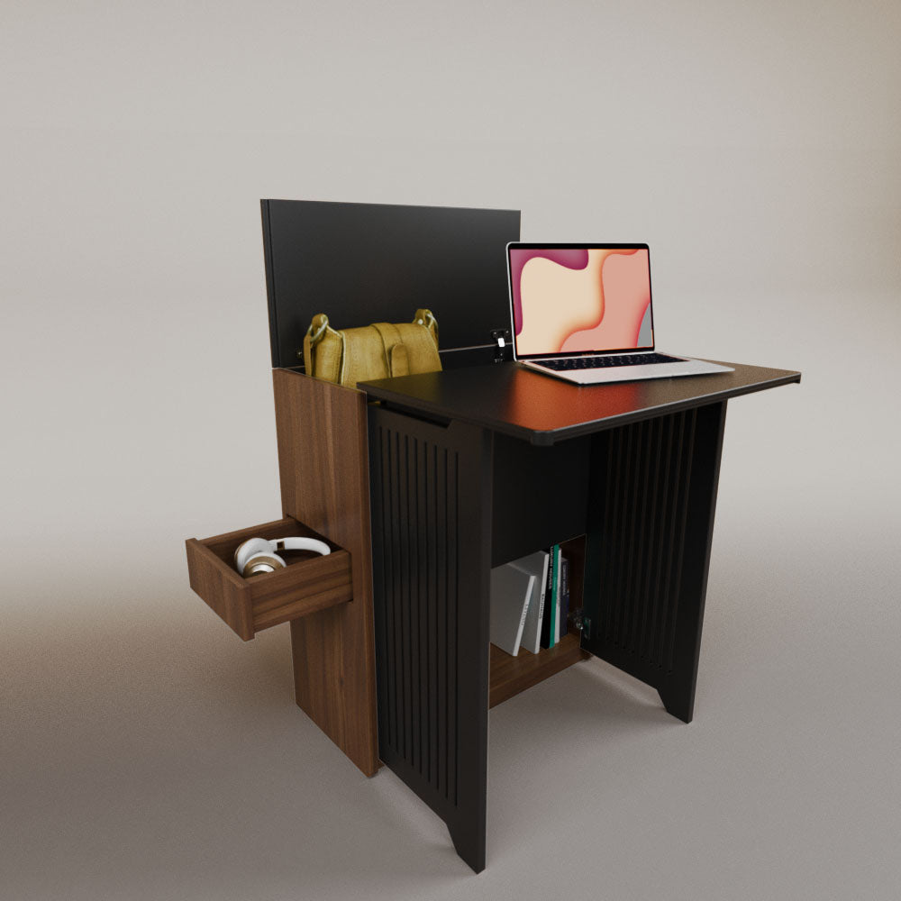 Valeria's Desk