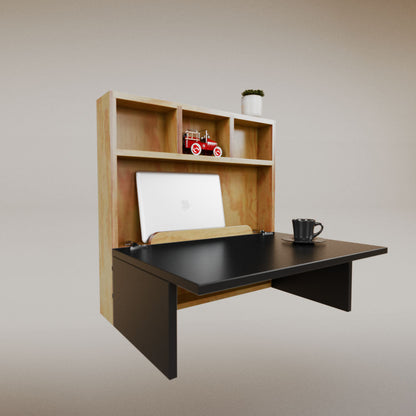 Luisa Cuadrado Desk