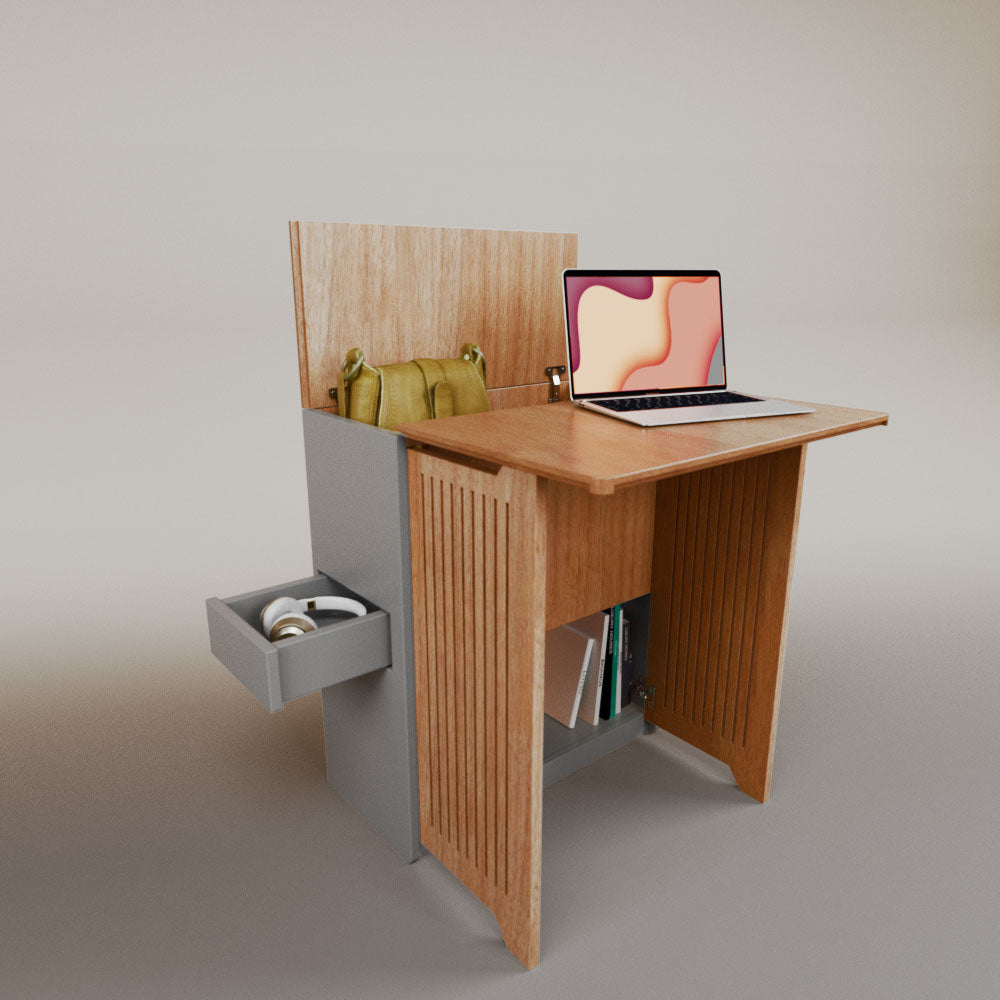 Valeria's Desk