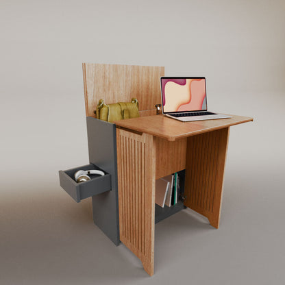 Valeria's Desk