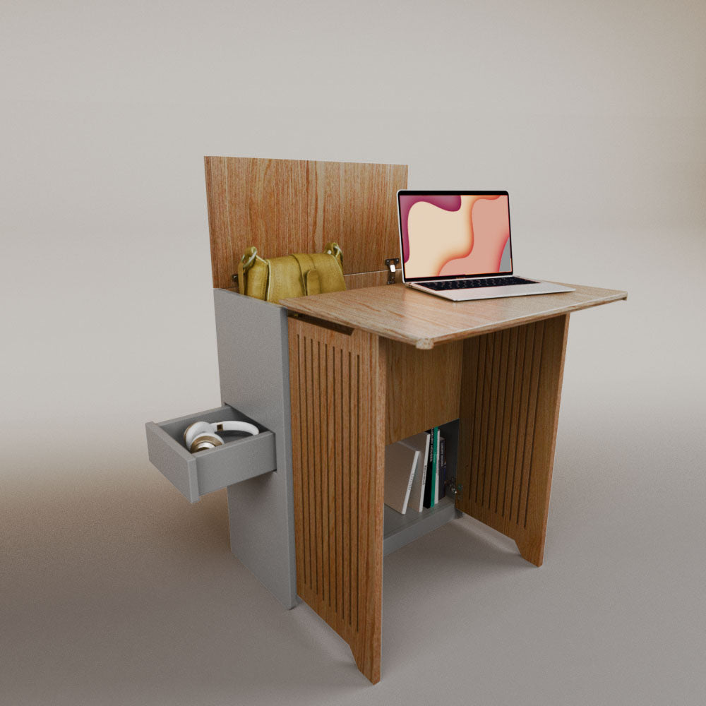 Valeria's Desk