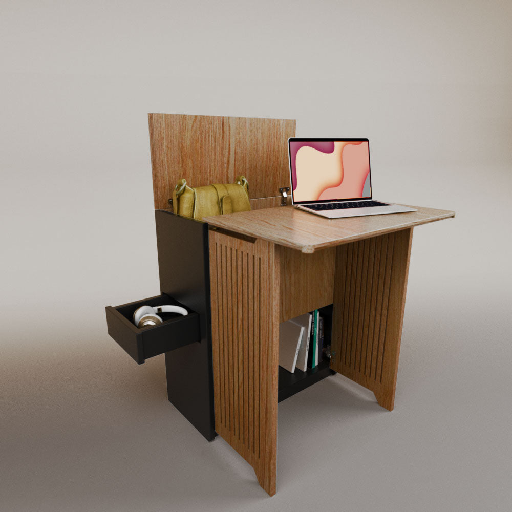 Valeria's Desk