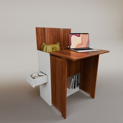 Valeria's Desk