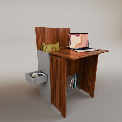Valeria's Desk
