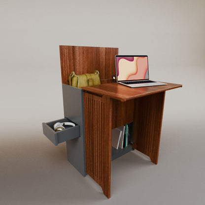 Valeria's Desk