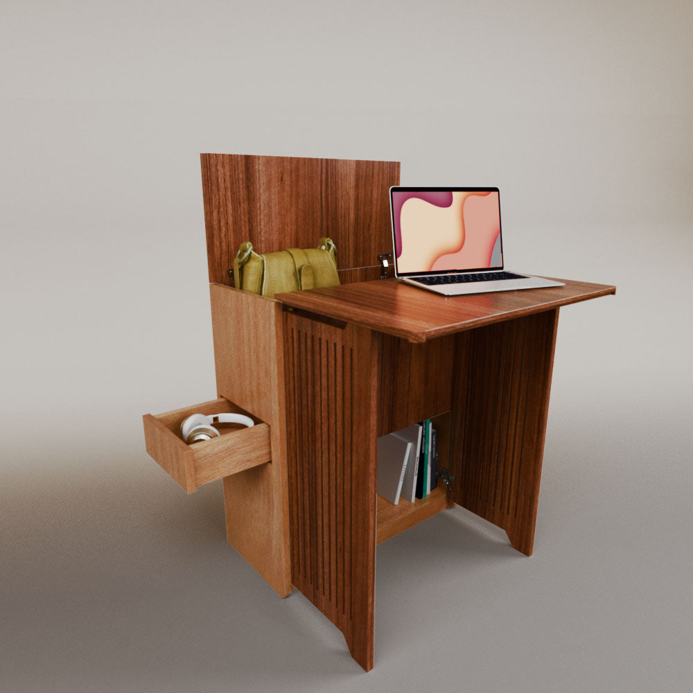 Valeria's Desk
