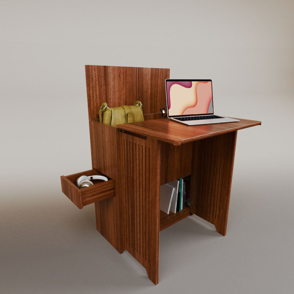 Valeria's Desk
