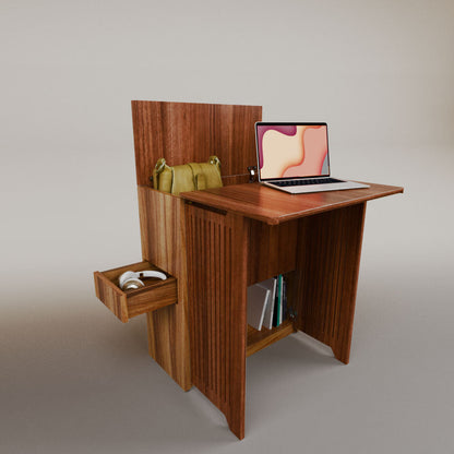 Valeria's Desk