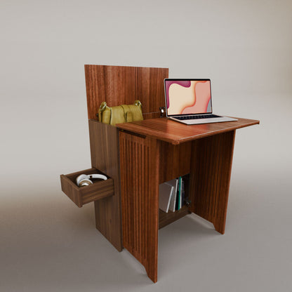 Valeria's Desk