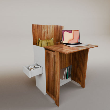 Valeria's Desk