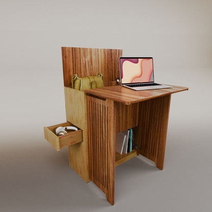 Valeria's Desk