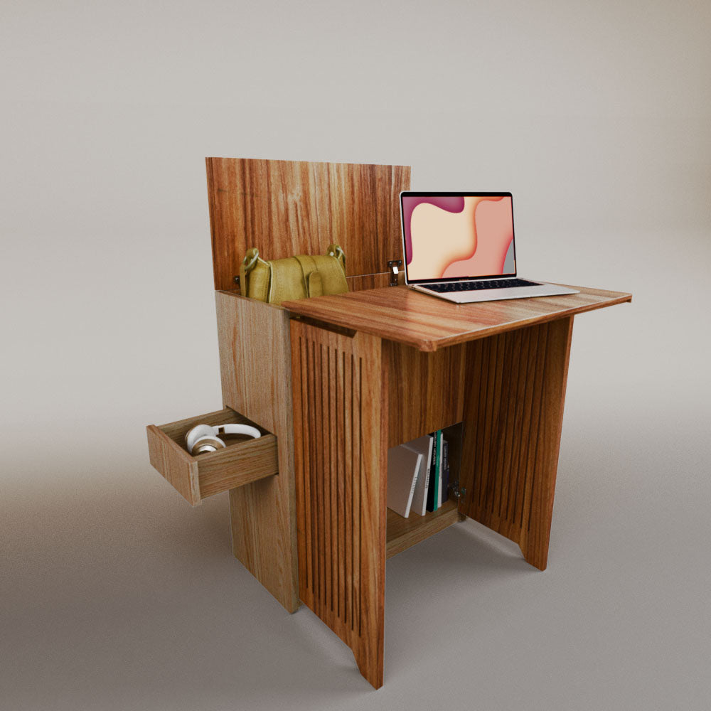 Valeria's Desk