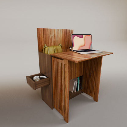 Valeria's Desk