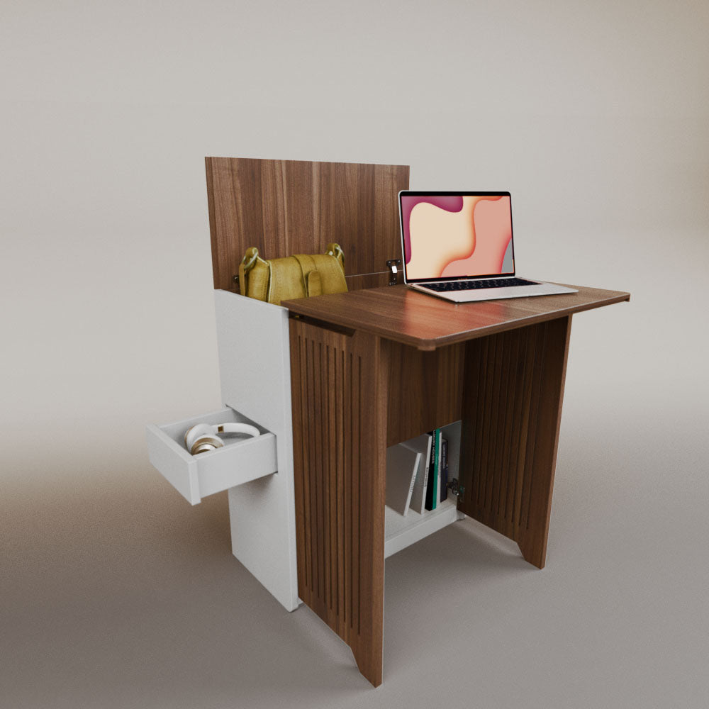 Valeria's Desk