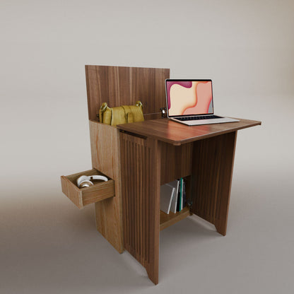 Valeria's Desk