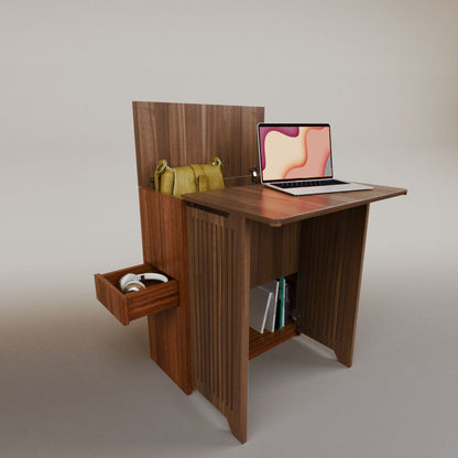 Valeria's Desk