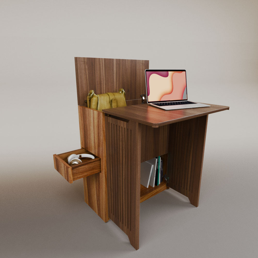 Valeria's Desk