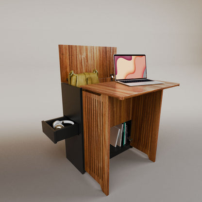 Valeria's Desk